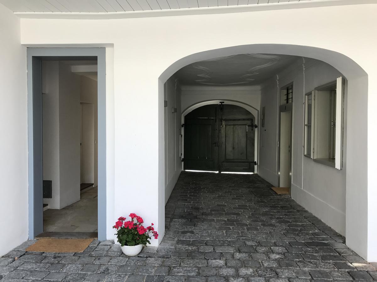 Boutique Hostel Zum Goldenen Kegel Виена Екстериор снимка