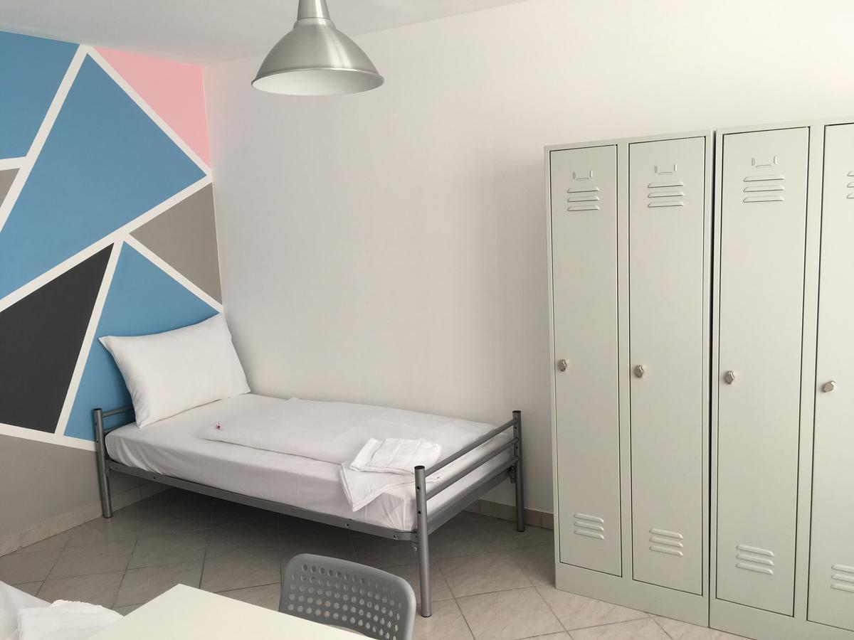 Boutique Hostel Zum Goldenen Kegel Виена Екстериор снимка