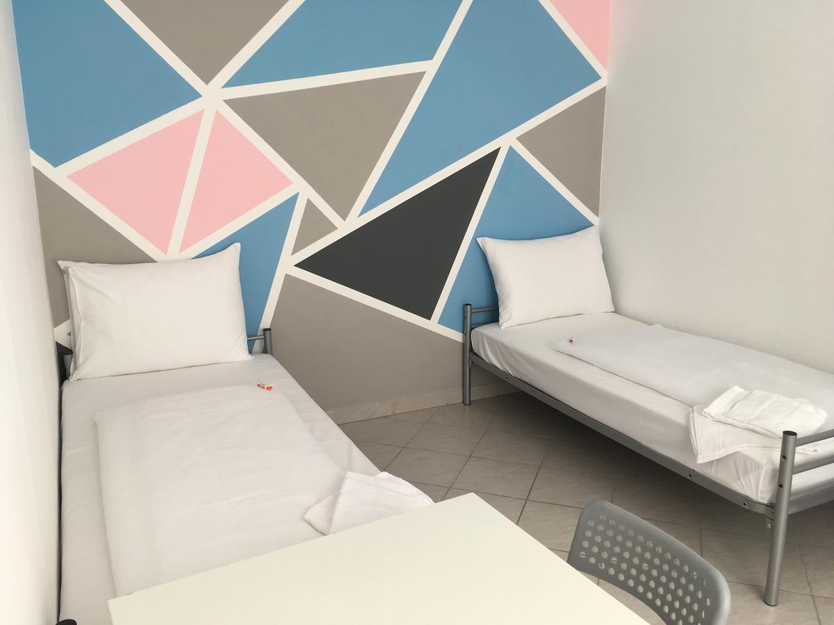 Boutique Hostel Zum Goldenen Kegel Виена Екстериор снимка
