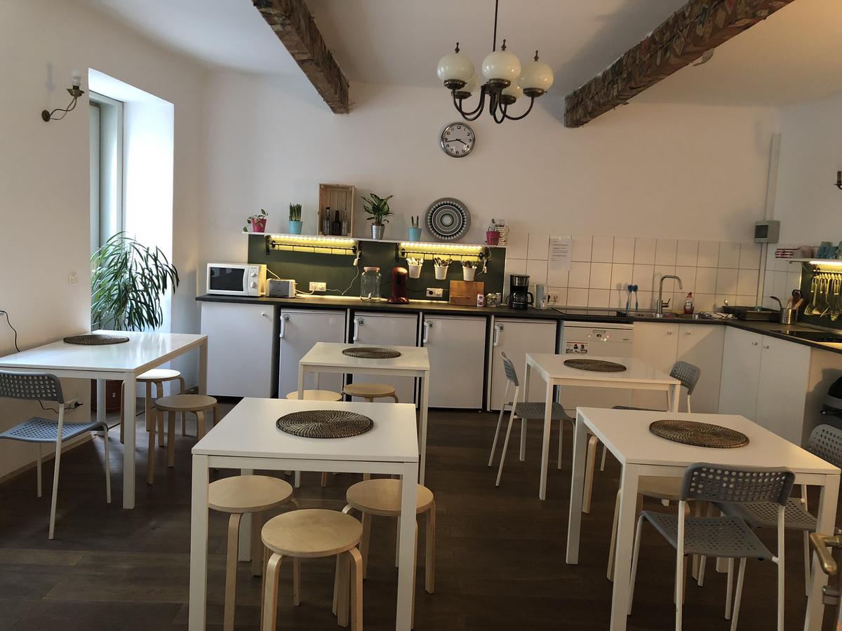 Boutique Hostel Zum Goldenen Kegel Виена Екстериор снимка