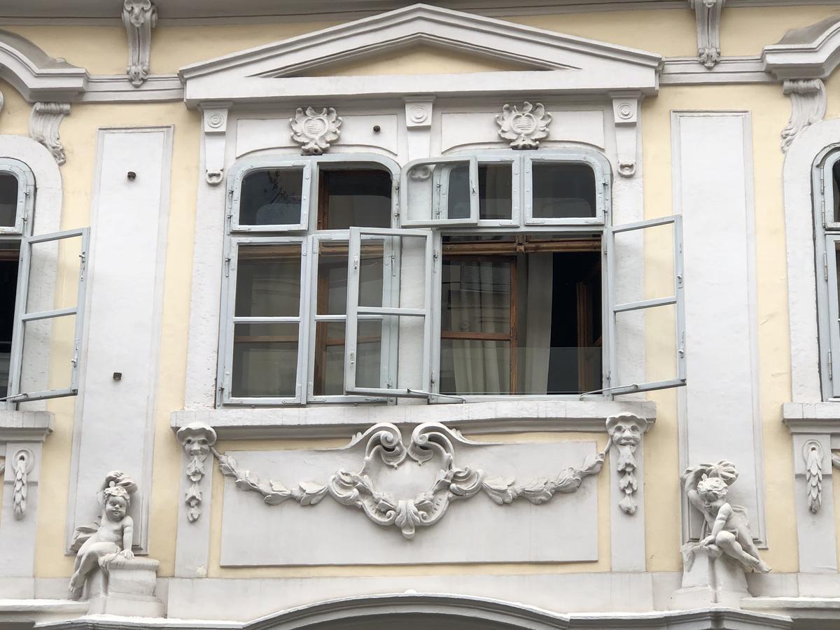 Boutique Hostel Zum Goldenen Kegel Виена Екстериор снимка