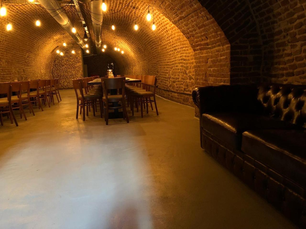 Boutique Hostel Zum Goldenen Kegel Виена Екстериор снимка
