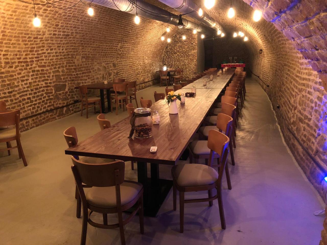 Boutique Hostel Zum Goldenen Kegel Виена Екстериор снимка