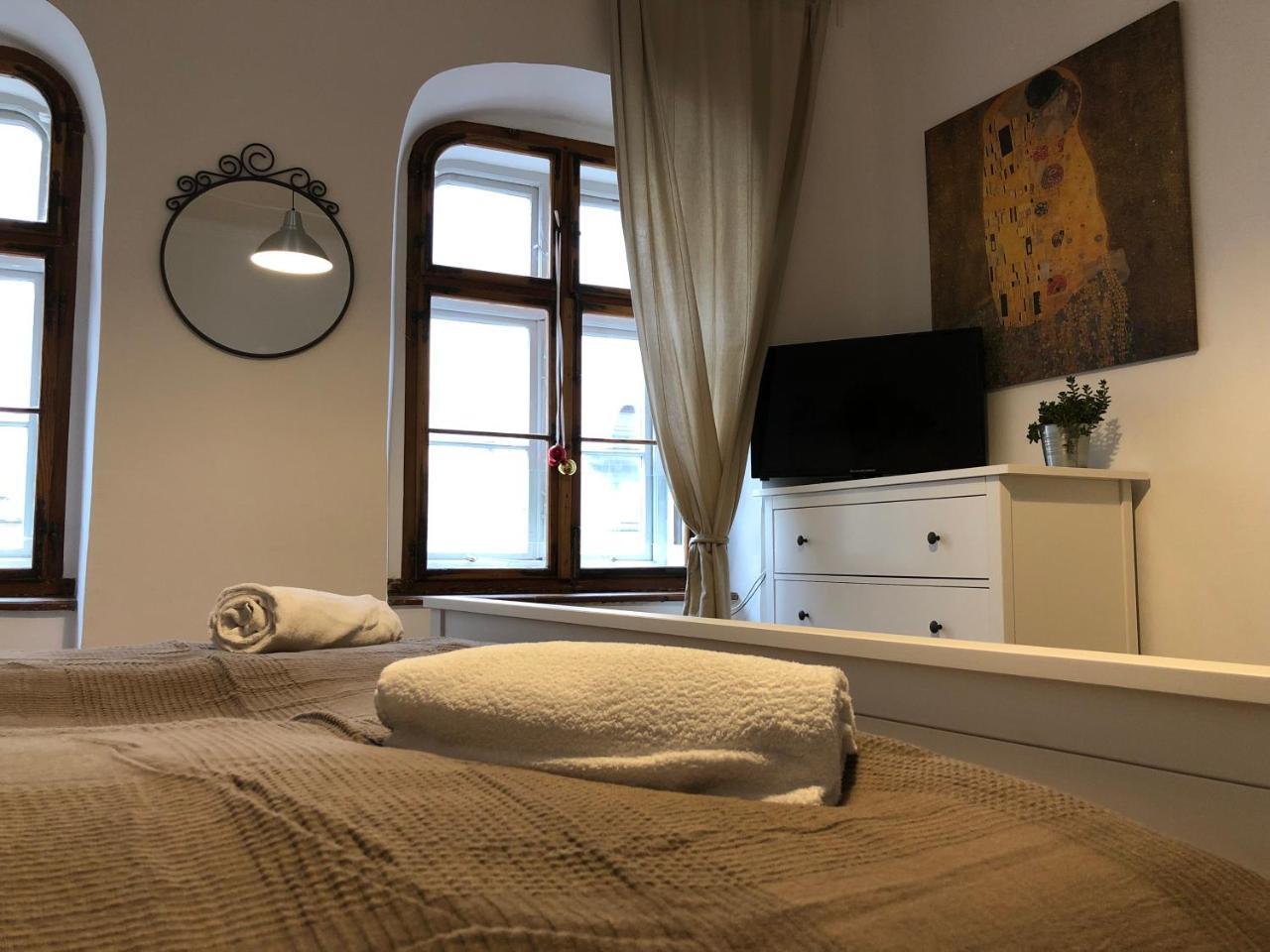 Boutique Hostel Zum Goldenen Kegel Виена Екстериор снимка