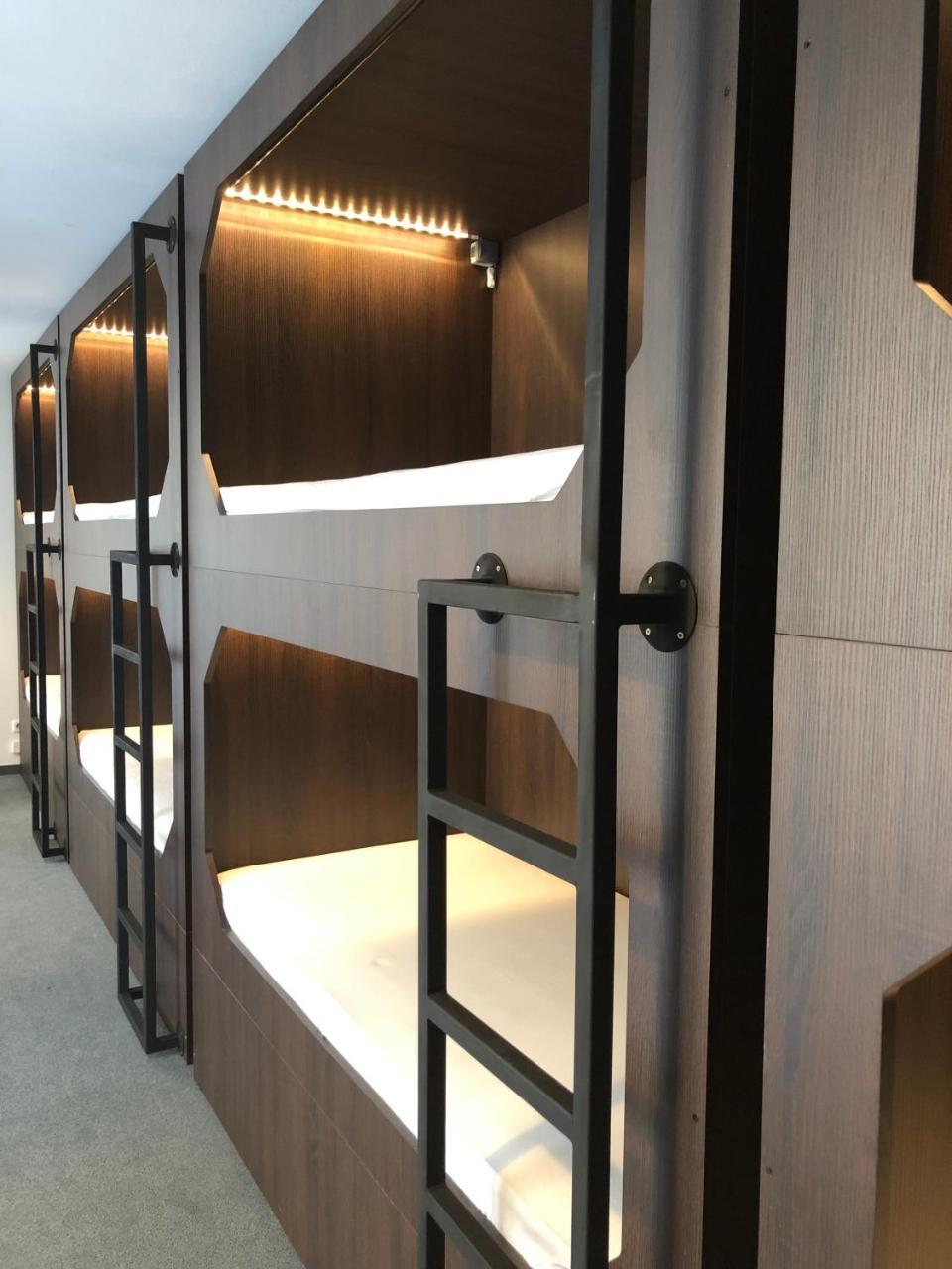 Boutique Hostel Zum Goldenen Kegel Виена Екстериор снимка