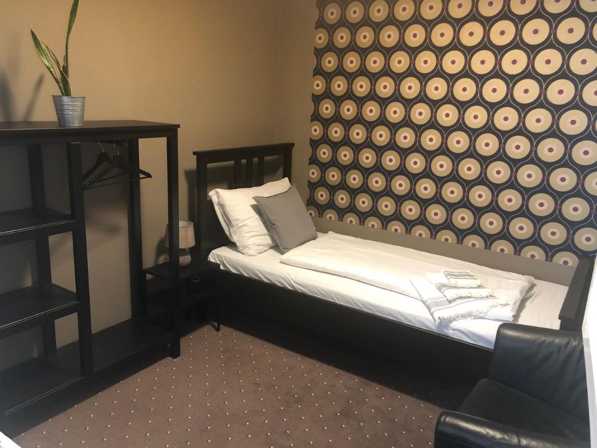 Boutique Hostel Zum Goldenen Kegel Виена Екстериор снимка