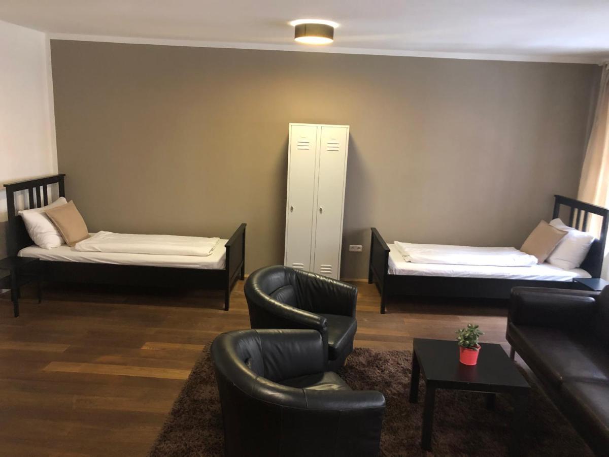 Boutique Hostel Zum Goldenen Kegel Виена Екстериор снимка
